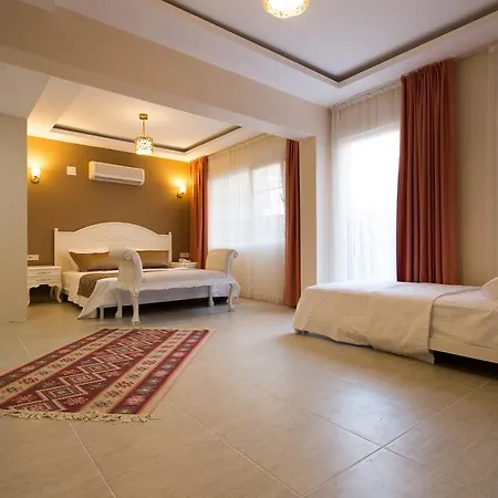 Enda Boutique Hotel 3*